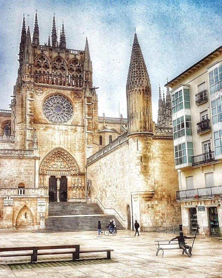 Buhardilla Con Vistas A La Catedral Apartment Burgo Exterior foto