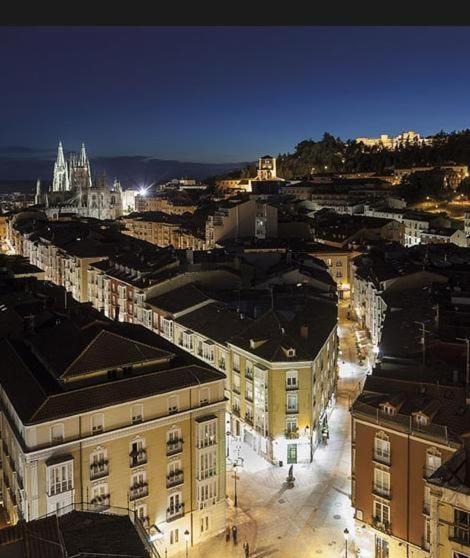 Buhardilla Con Vistas A La Catedral Apartment Burgo Exterior foto