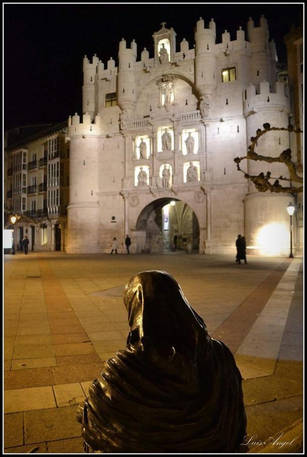 Buhardilla Con Vistas A La Catedral Apartment Burgo Exterior foto